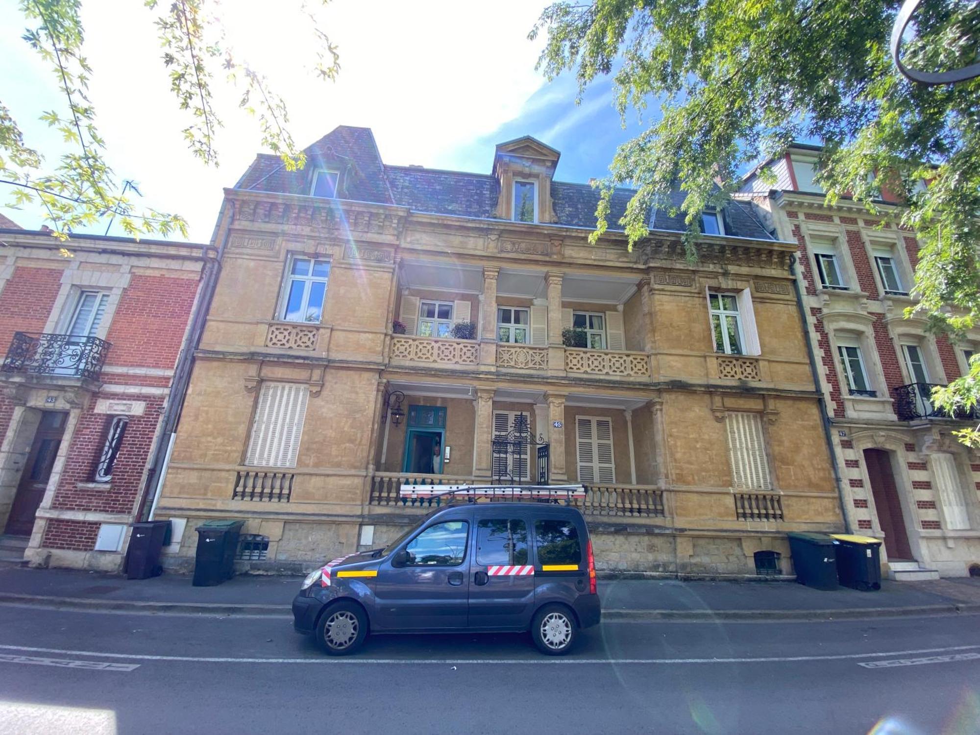 Apartamento L'Atelier D'Arches Charleville-Mézières Exterior foto